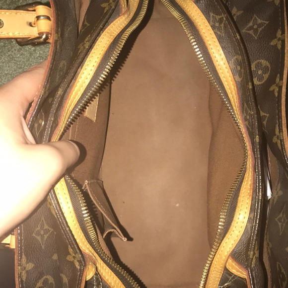 Authentic Louis Vuitton - Picture 4 of 6